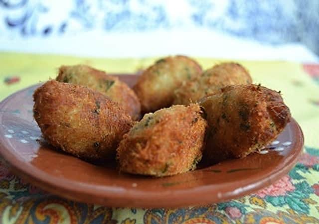 Pastelinhos de Bacalhau: Pastéis de bacalhau